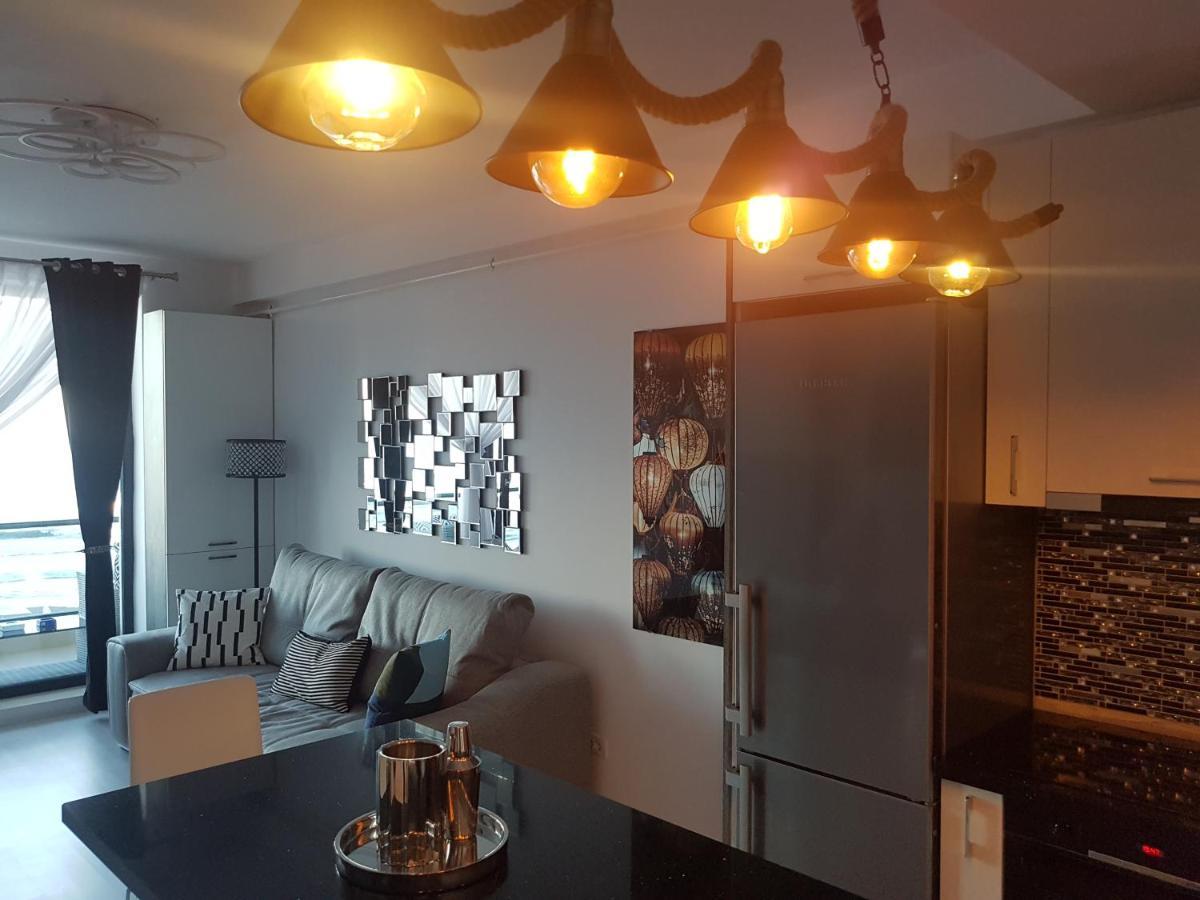 Panoramis Promenada-Larisa Apartment นาโวดาริ ภายนอก รูปภาพ