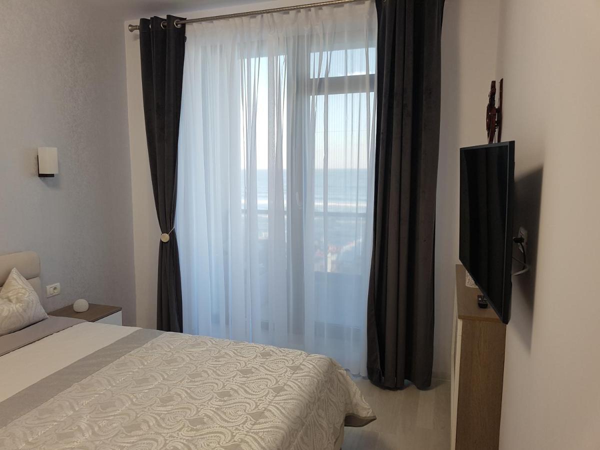 Panoramis Promenada-Larisa Apartment นาโวดาริ ภายนอก รูปภาพ
