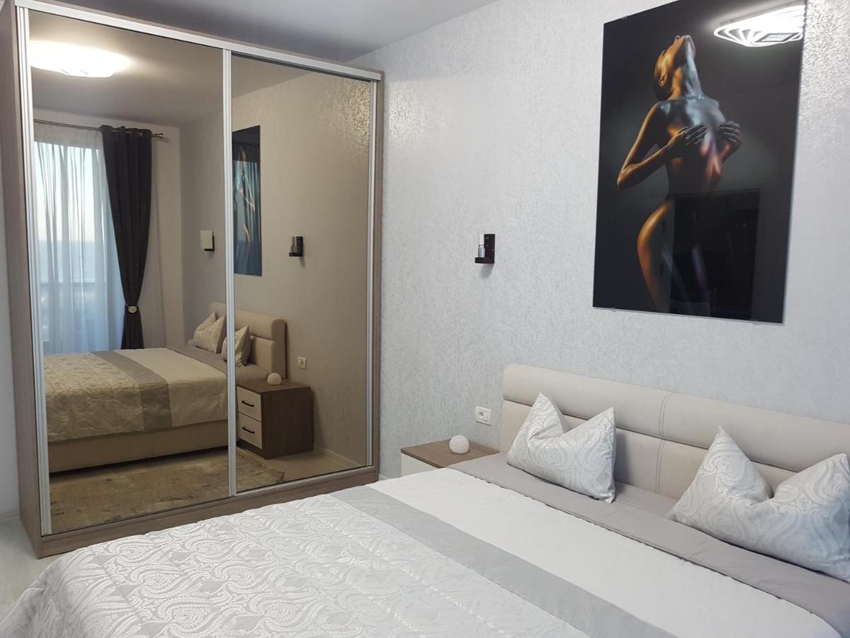 Panoramis Promenada-Larisa Apartment นาโวดาริ ภายนอก รูปภาพ